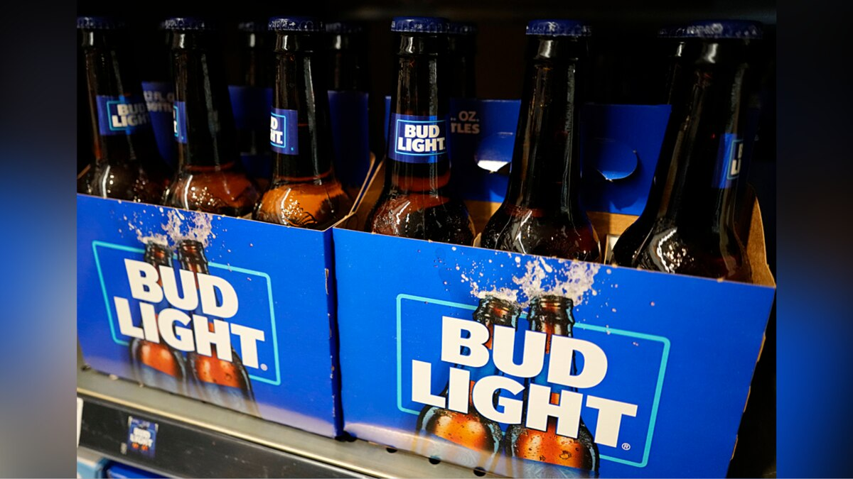 Anheuser Busch Offering Free Beer After Recent Bud Light Backlash